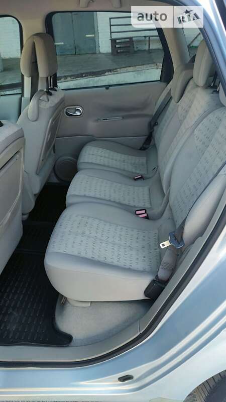 Минивэн Renault Scenic 2003 в Киеве