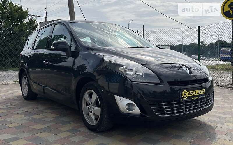 Мінівен Renault Scenic 2001 в Стрию