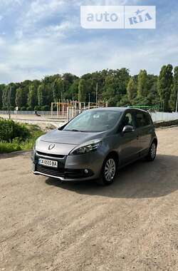 Минивэн Renault Scenic 2013 в Черкассах