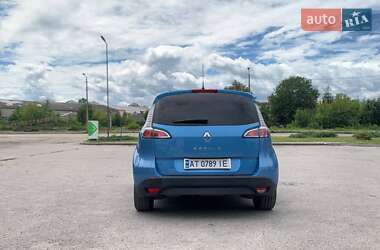 Минивэн Renault Scenic 2012 в 