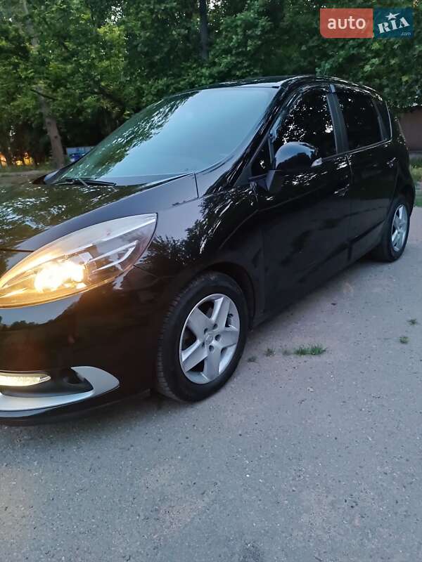Минивэн Renault Scenic 2013 в Одессе