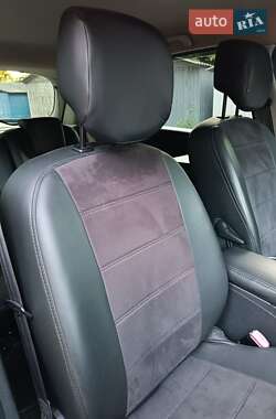 Минивэн Renault Scenic 2013 в 
