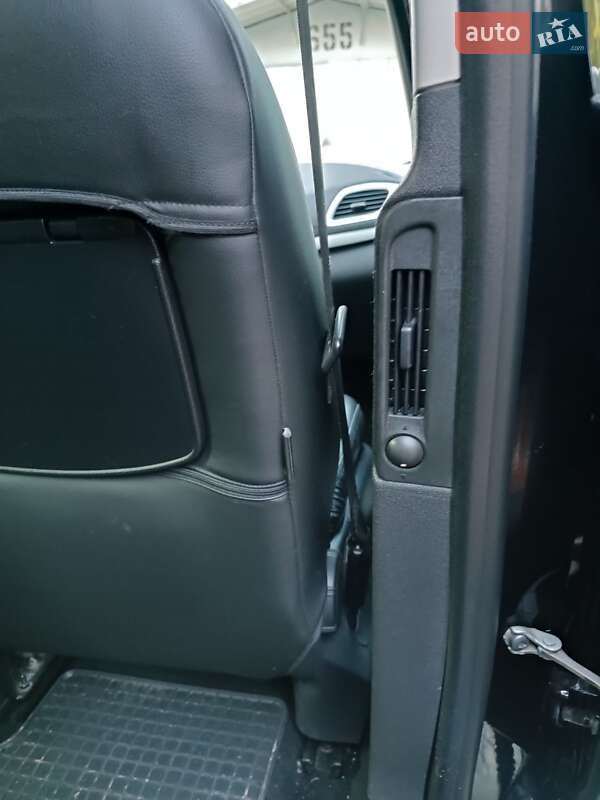 Минивэн Renault Scenic 2013 в Одессе