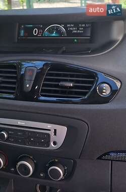 Мінівен Renault Scenic 2012 в Дніпрі