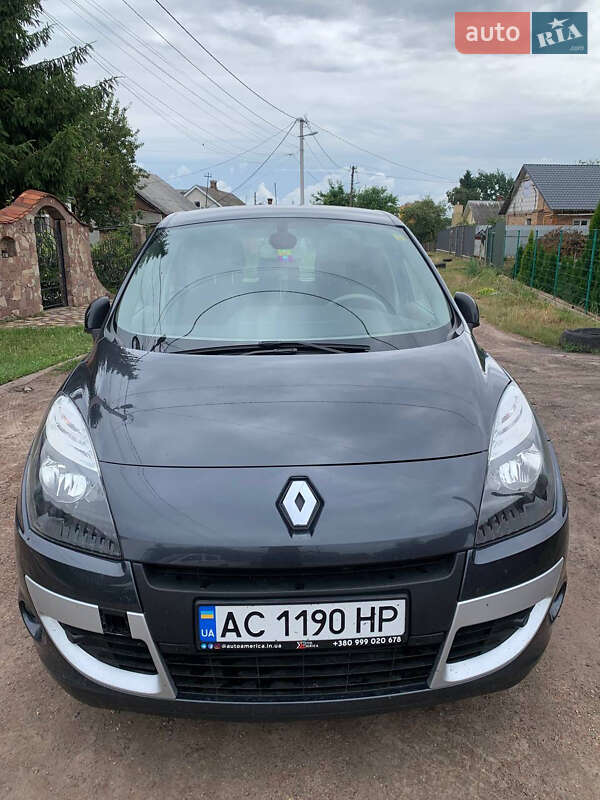 Мінівен Renault Scenic 2011 в Нововолинську