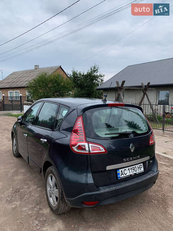 Мінівен Renault Scenic 2011 в Нововолинську