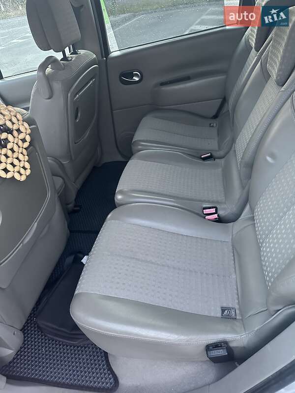 Мінівен Renault Scenic 2004 в Вінниці