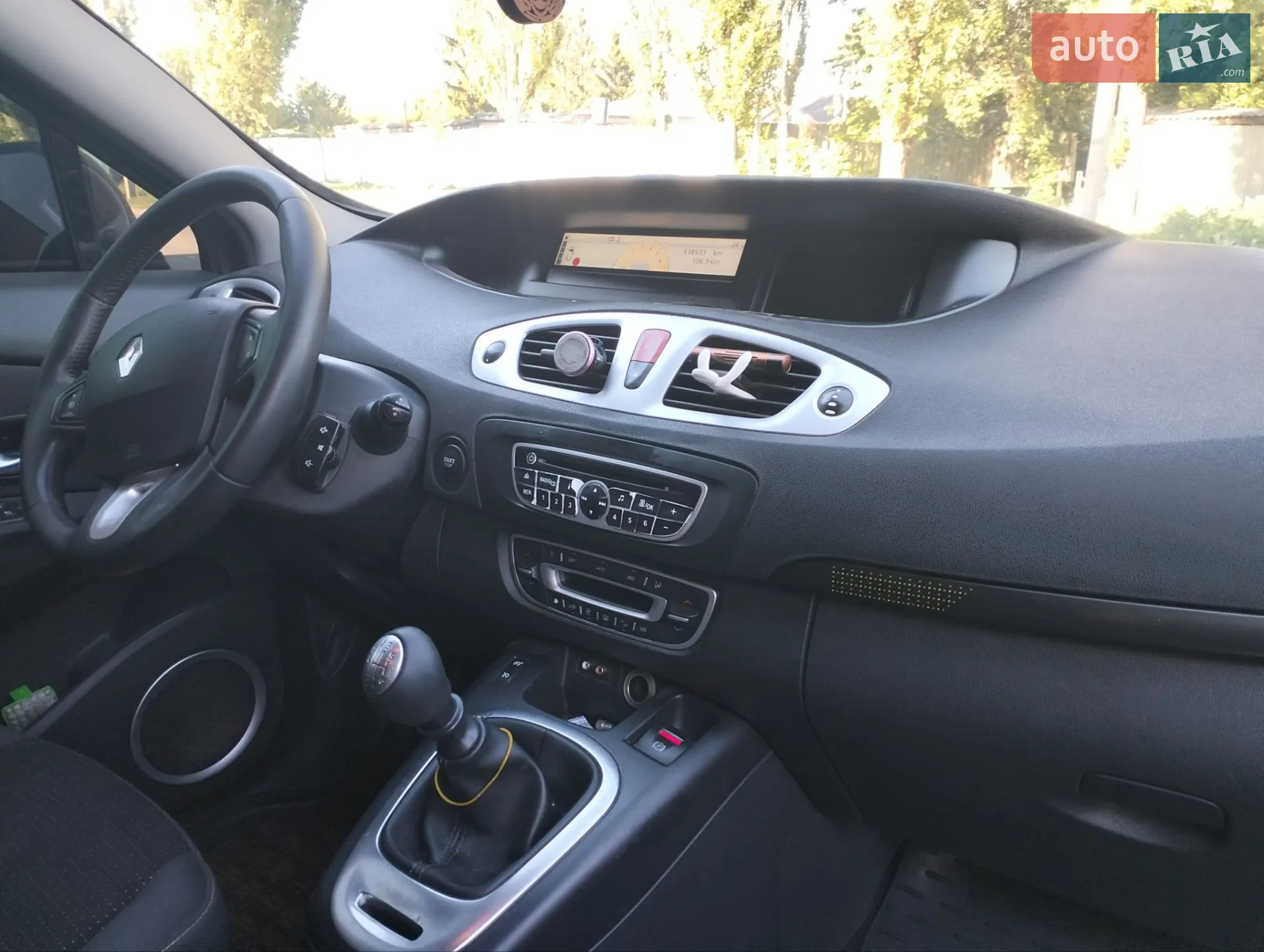 2010 Renault Scenic - мініатюра 2