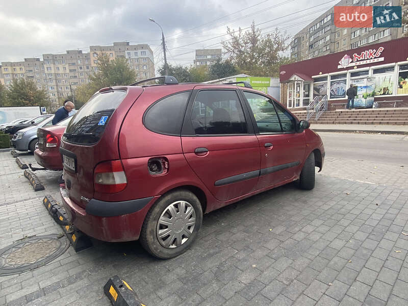 Минивэн Renault Scenic 2001 в Гайсине