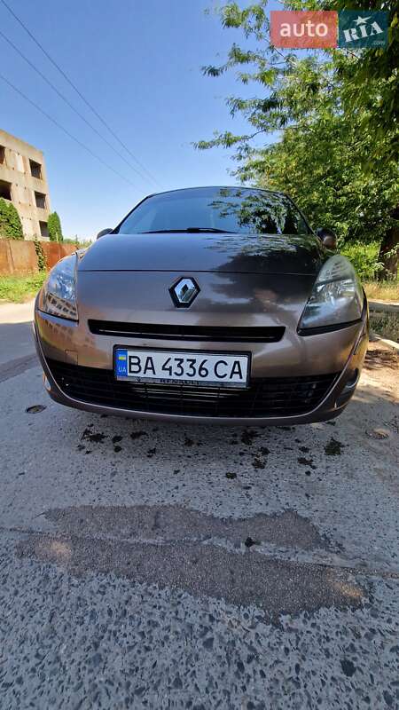 Renault Scenic 2011
