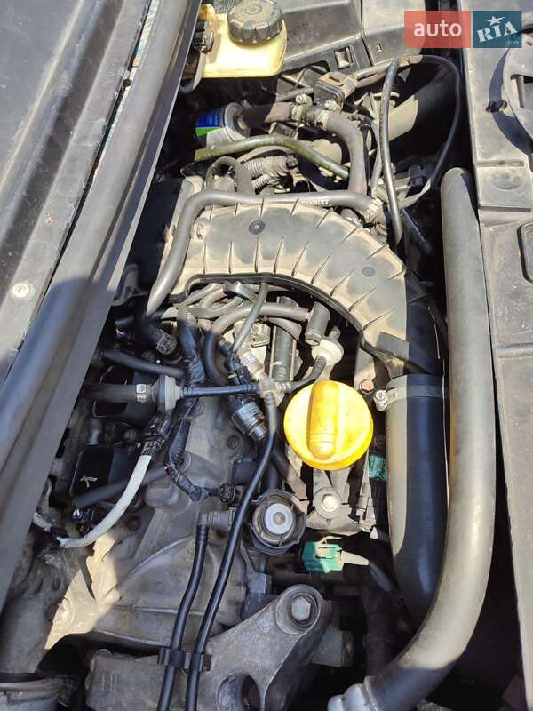 Минивэн Renault Scenic 2009 в Кременчуге