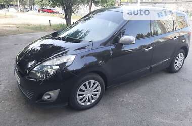 Мінівен Renault Scenic 2010 в Дніпрі