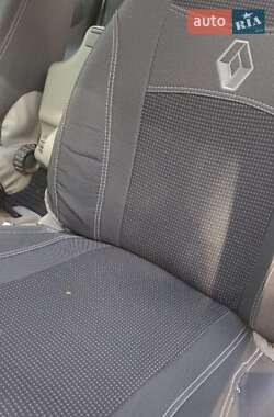 Минивэн Renault Scenic 2001 в 