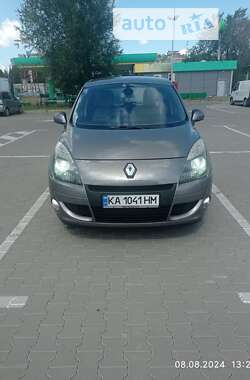 Минивэн Renault Scenic 2010 в Киеве