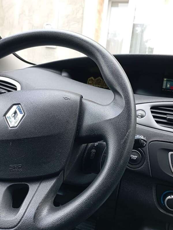 Минивэн Renault Scenic 2010 в Луцке