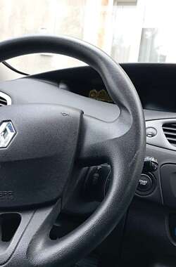 Минивэн Renault Scenic 2010 в 