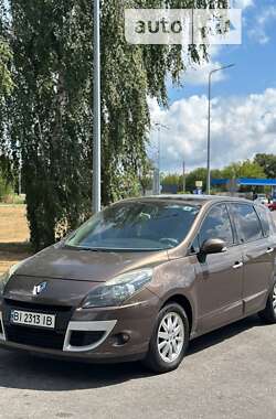 Минивэн Renault Scenic 2010 в Полтаве