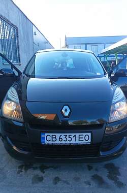 Мінівен Renault Scenic 2010 в Чернігові