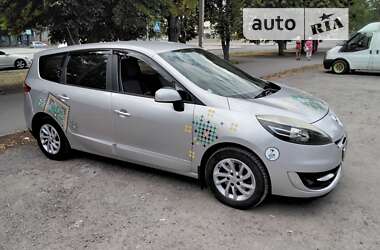 Минивэн Renault Scenic 2012 в Харькове