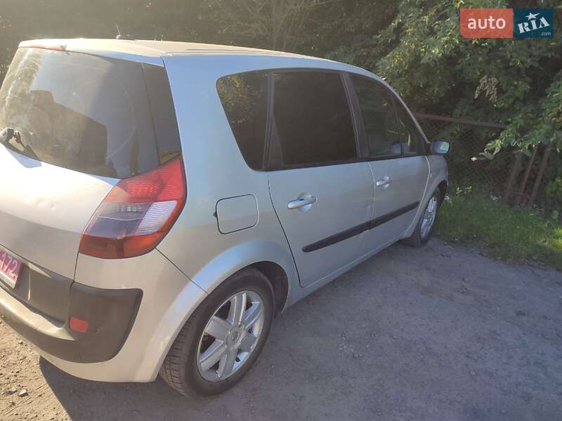 Минивэн Renault Scenic 2004 в Дубно
