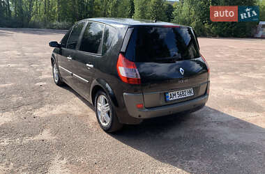 Минивэн Renault Scenic 2004 в 