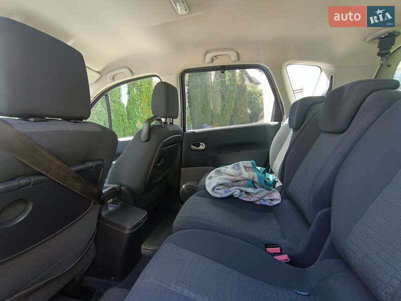 Минивэн Renault Scenic 2007 в Киеве