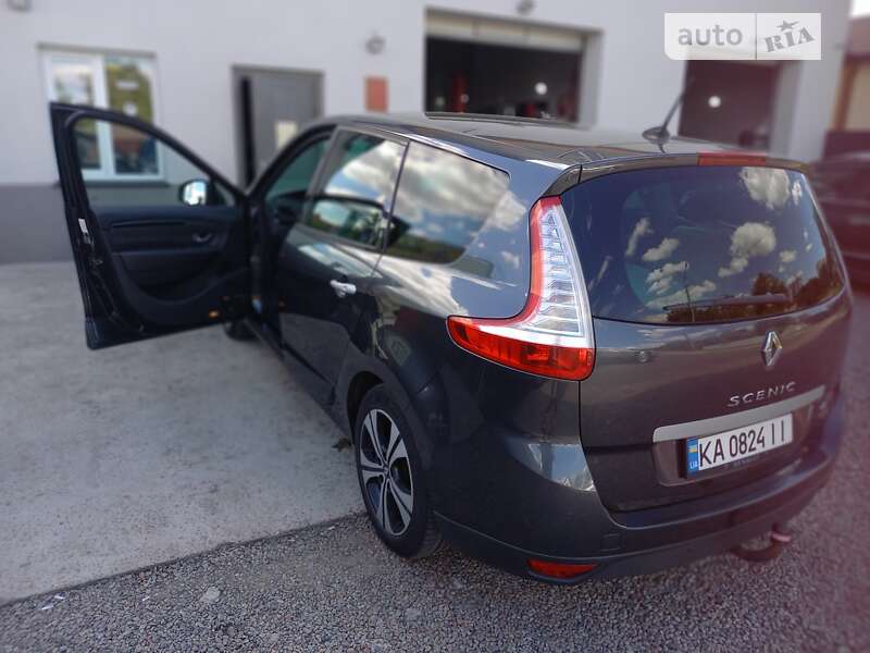 Мінівен Renault Scenic 2011 в Борисполі