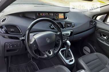 Минивэн Renault Scenic 2015 в 