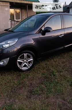 Минивэн Renault Scenic 2010 в Ровно