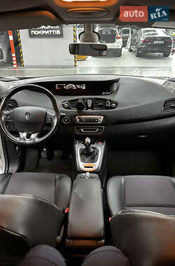 Минивэн Renault Scenic 2013 в 