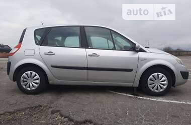 Минивэн Renault Scenic 2006 в Ровно