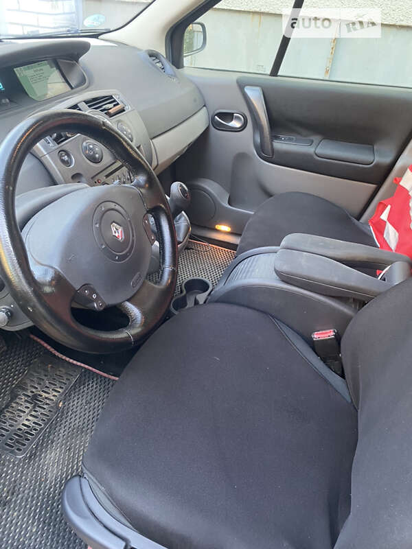 Минивэн Renault Scenic 2004 в Черновцах