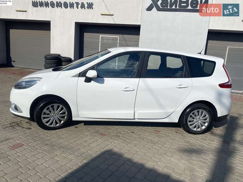 Минивэн Renault Scenic 2014 в Киеве
