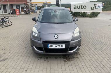 Мінівен Renault Scenic 2010 в Мукачевому