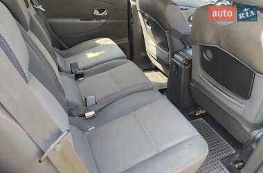 Минивэн Renault Scenic 2013 в 