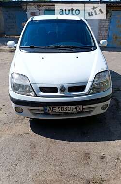 Минивэн Renault Scenic 2000 в Кривом Роге