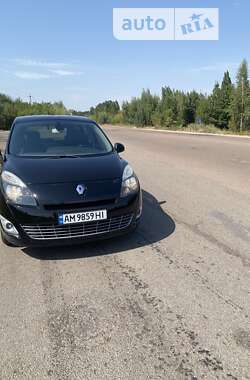 Минивэн Renault Scenic 2011 в Житомире