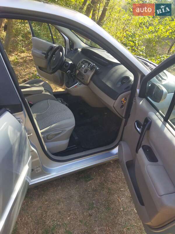 Минивэн Renault Scenic 2006 в Локачах фото 13 Минивэн Renault Scenic 2006 в Локачах