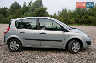 Минивэн Renault Scenic 2005 в 