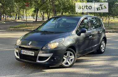 Мінівен Renault Scenic 2010 в Житомирі