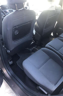 Минивэн Renault Scenic 2010 в 