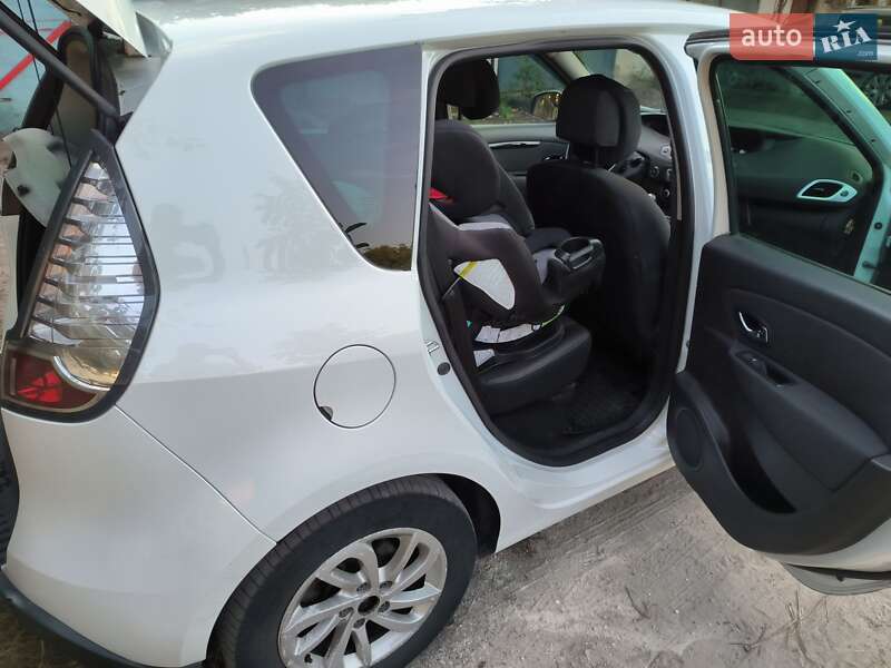 Минивэн Renault Scenic 2012 в Василькове