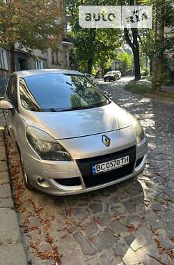 Мінівен Renault Scenic 2010 в Львові