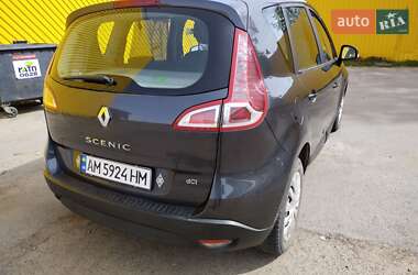 Минивэн Renault Scenic 2010 в 