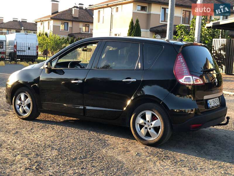 Минивэн Renault Scenic 2009 в Киеве