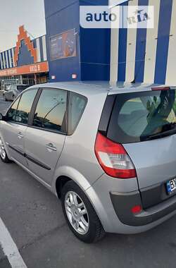 Минивэн Renault Scenic 2005 в 