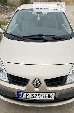 Минивэн Renault Scenic 2006 в Костополе