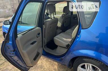 Минивэн Renault Scenic 2006 в Лозовой