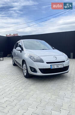 Мінівен Renault Scenic 2010 в Чернівцях