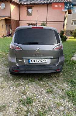 Минивэн Renault Scenic 2013 в 